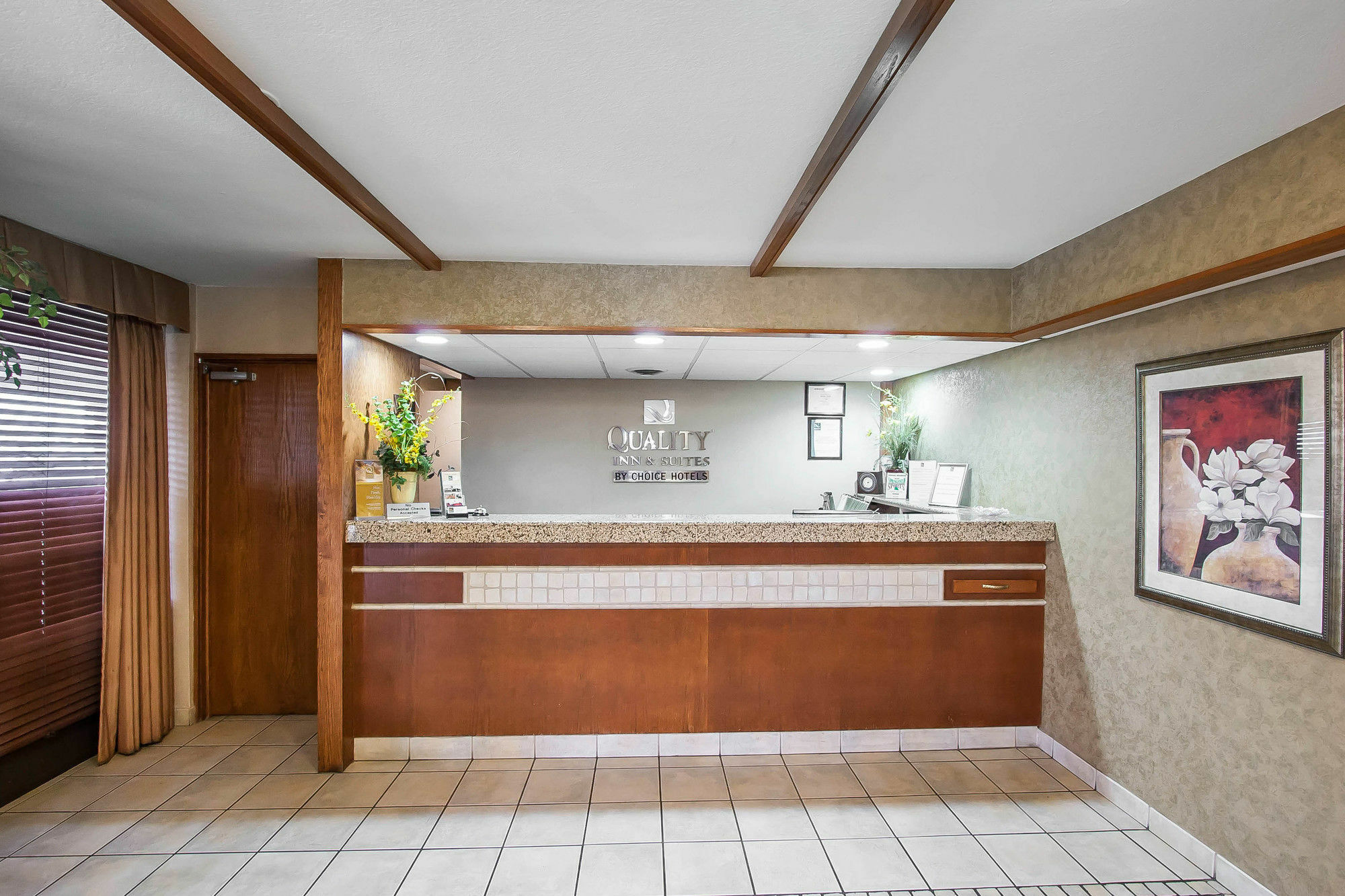 Quality Inn & Suites North Springfield Exteriör bild